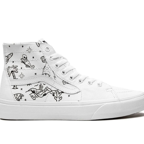 Vans Shoes - Vans - space & Alien - unidentified u paint shoes. Size 9 woman, 7 men